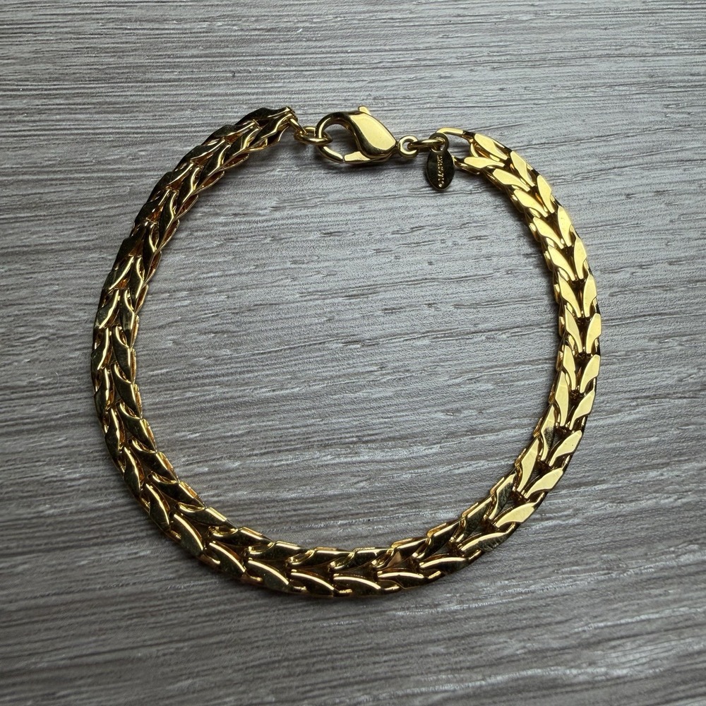 Vintage Monet Gold Tone Chevron Link Bracelet Chevron Herringbone Signed New